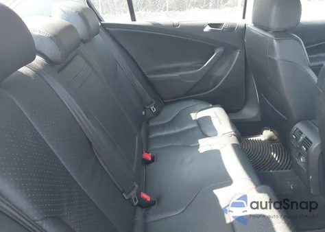 2006 Volkswagen Passat 3.6 z USA, uszkodzony, nr VIN WVWFU73C36P153386